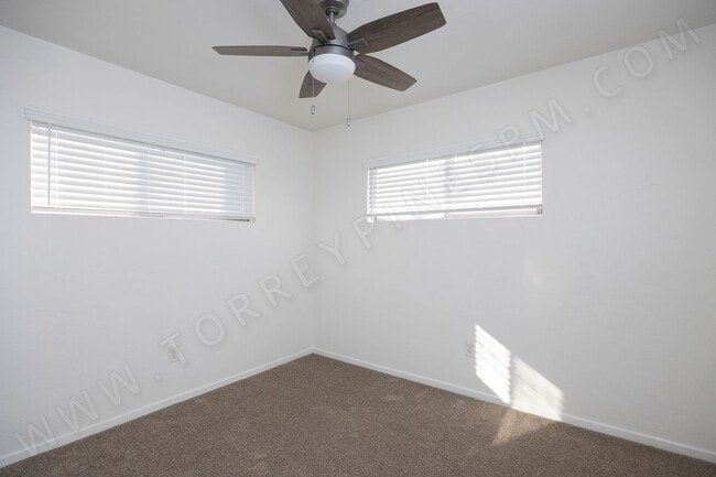 Building Photo - OPEN HOUSE: 12/20 1:30-2:30PM ~ Pacific Beach 2BR Townhome w/ Parking!