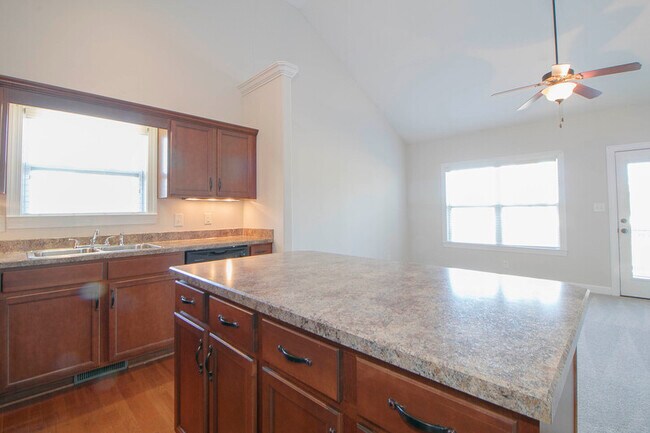 Building Photo - 115 Annalise Dr