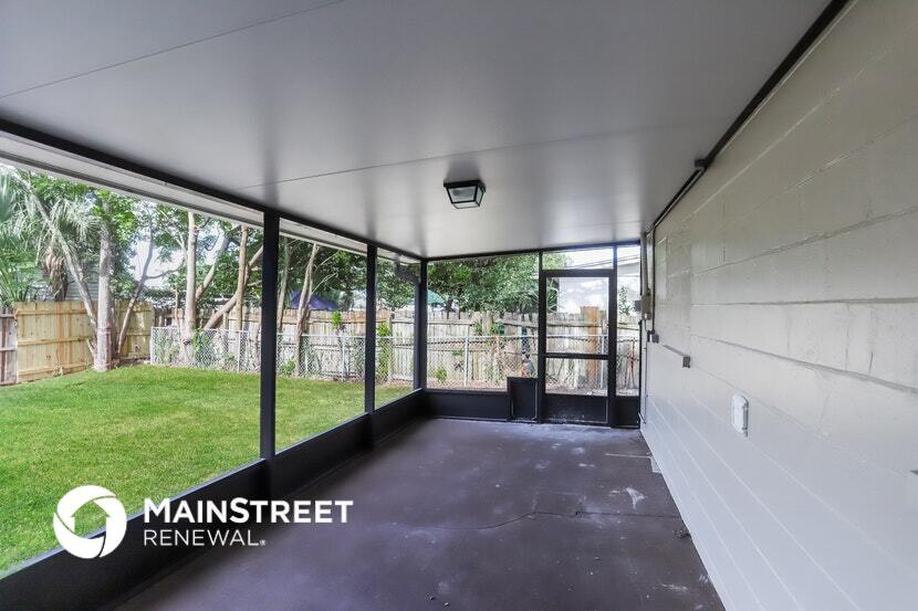 Building Photo - 11373 116th Ave N