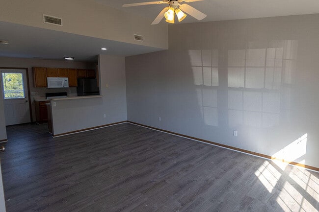 Building Photo - 1507 Native Dancer Ct