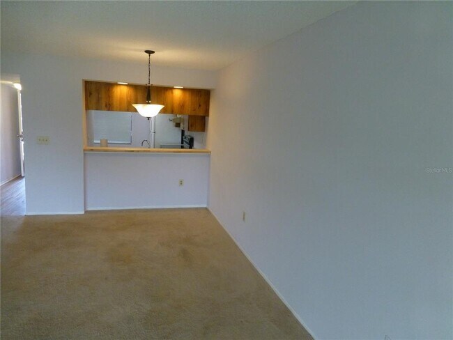Building Photo - 114 Lakeside Dr