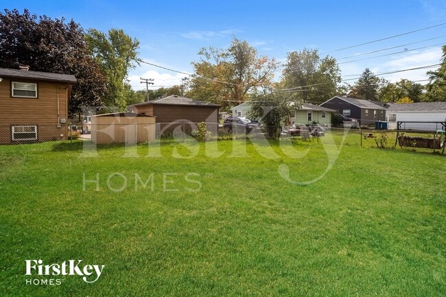 Building Photo - 636 Jefferson Ave