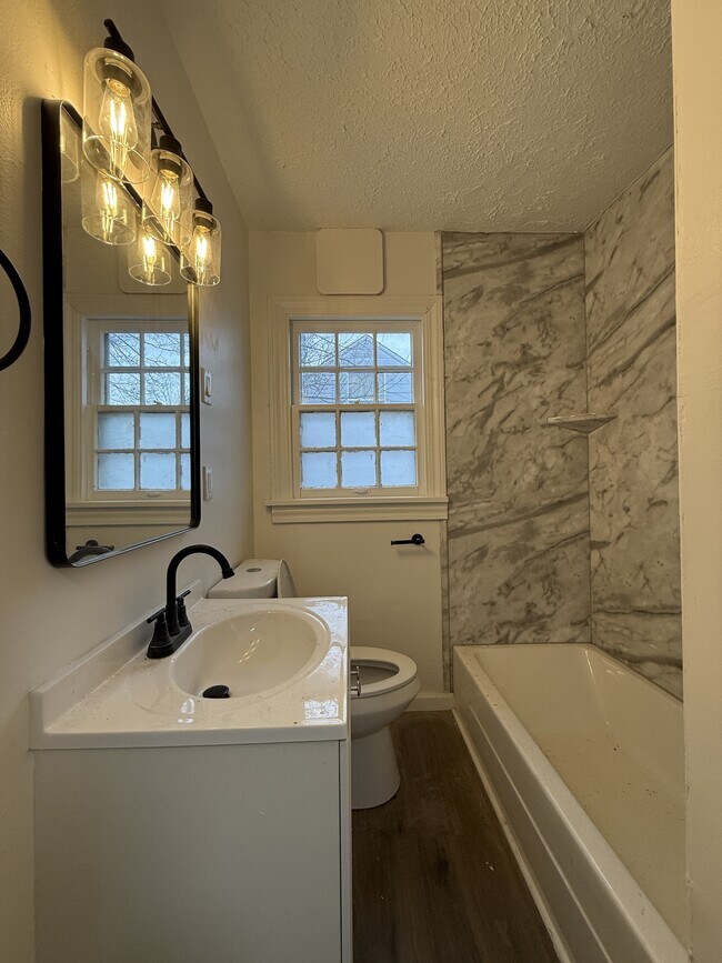 Building Photo - 3520 Cleveland Ave