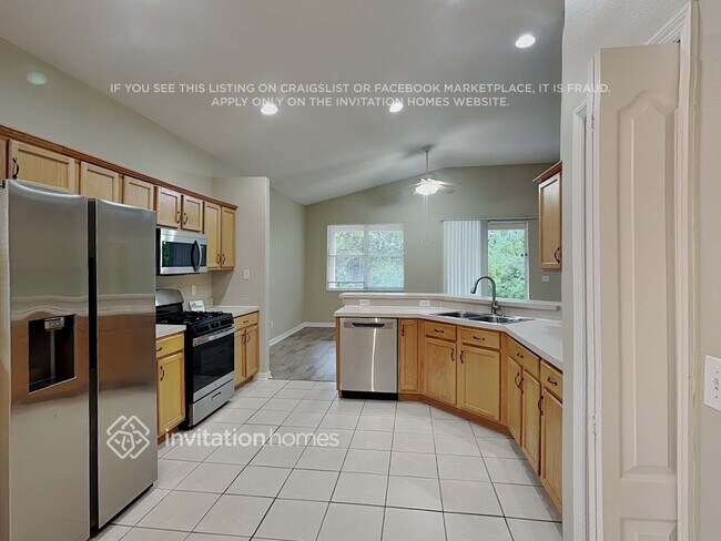 Building Photo - 5111 Clover Mist Dr