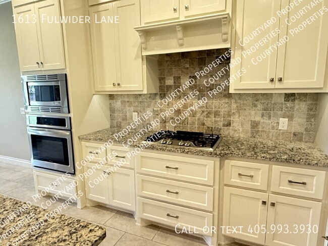 Building Photo - 1613 Fulwider Ln