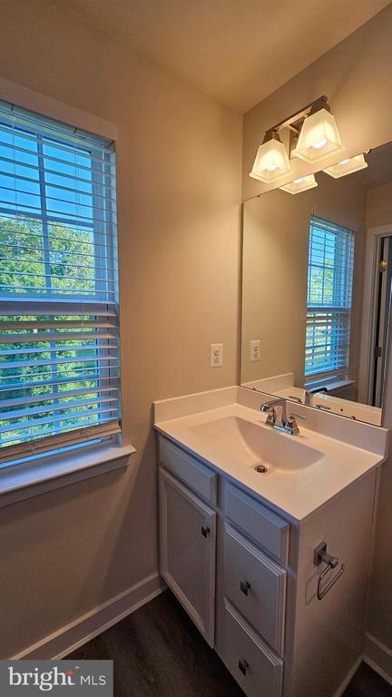 Building Photo - 2055 Rivers Dr