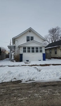 Building Photo - Beautiful 3 Bedroom 2 Bath Home in Cedar Rapids