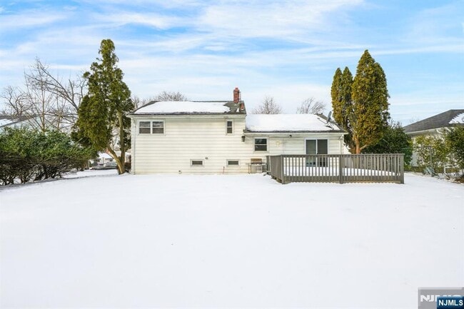 Building Photo - 111 Charles St