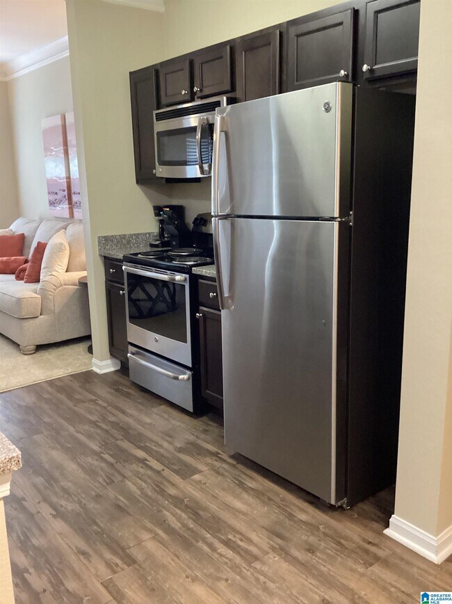 Building Photo - 5050 Cahaba River Rd