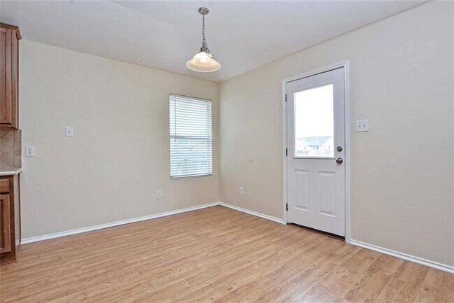 Building Photo - 401 Bandara Woods Blvd