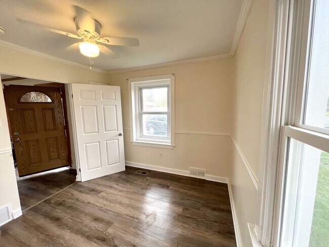 Building Photo - Move-In Ready 3 Bedroom, 1 Bathroom Home in Westland, MI