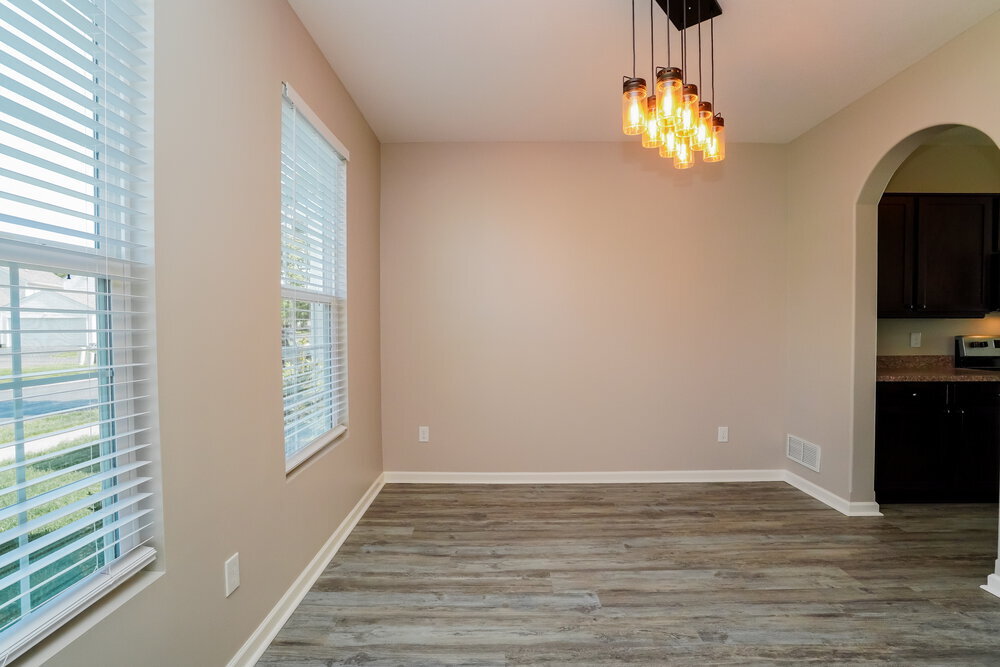 Building Photo - 682 Penn St