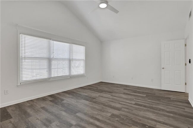 Building Photo - 617 Melilot Ln