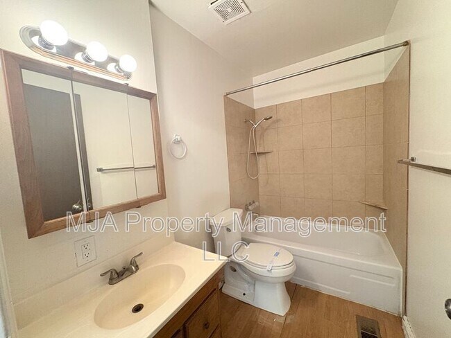 Building Photo - 4735 S 1900 W