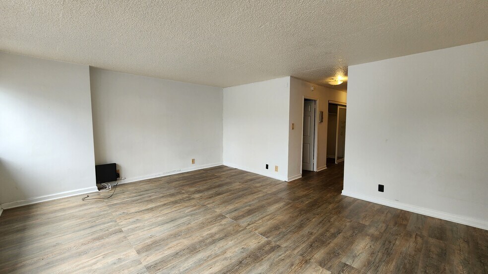 Building Photo - 280 Marin Blvd
