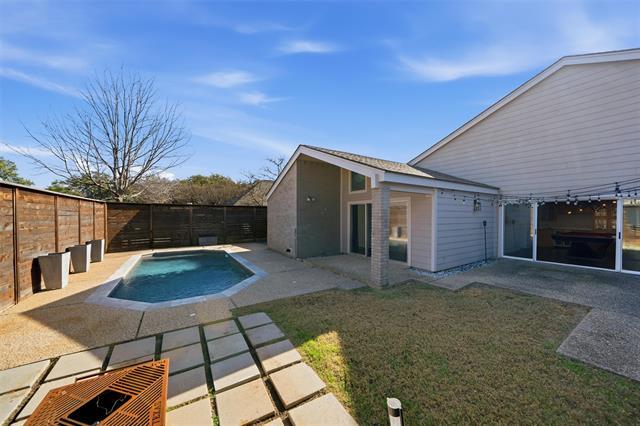 Building Photo - 3313 Overland Dr