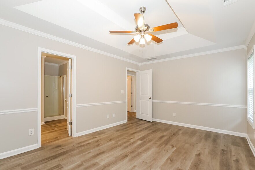 Building Photo - 809 Ravins Way