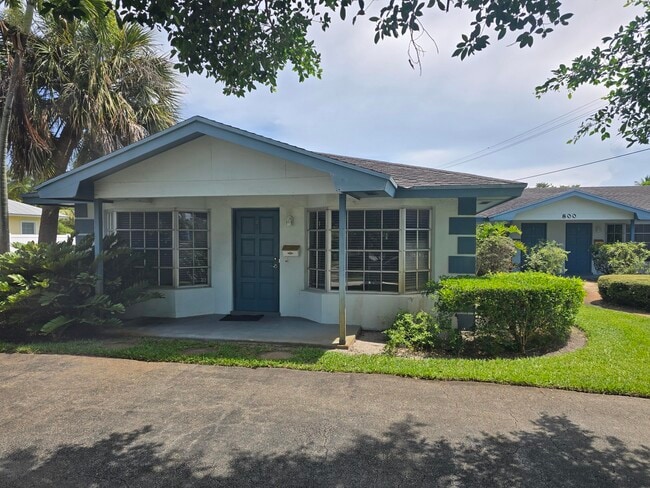 Primary Photo - 800 Ibis Way