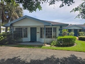 Building Photo - 800 Ibis Way