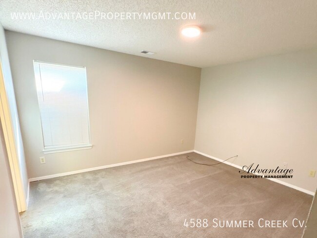 Building Photo - 4588 Summer Creek Cove