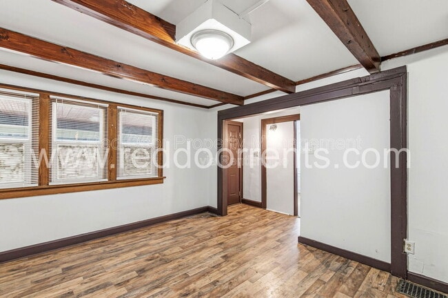 Building Photo - 408 N Oakland Ave