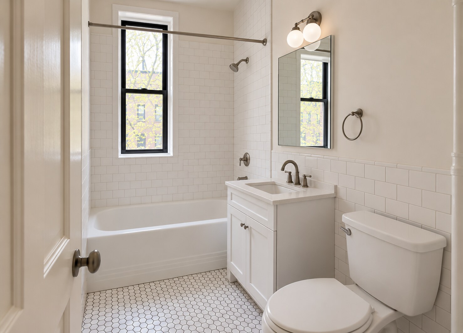 Building Photo - 171 W 88th St