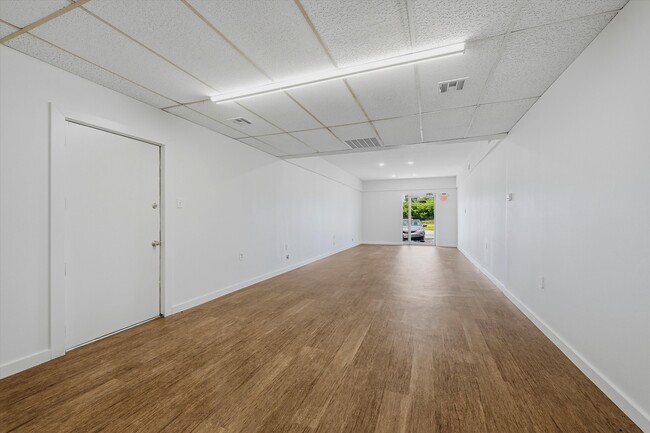 Building Photo - 2531 W Morton St