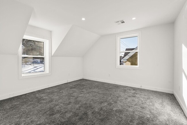 Building Photo - 99 Main St