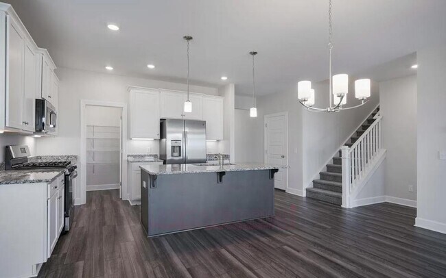 Building Photo - 8 Callen Oak Wy