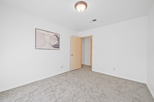 Building Photo - 4156 Belle Park Dr