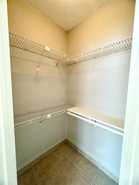 Building Photo - 2501 W Slaughter Ln