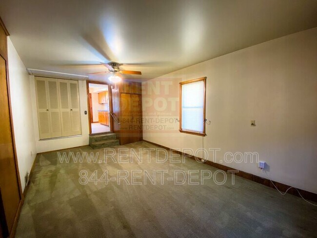 Building Photo - 2719 Vogel Rd