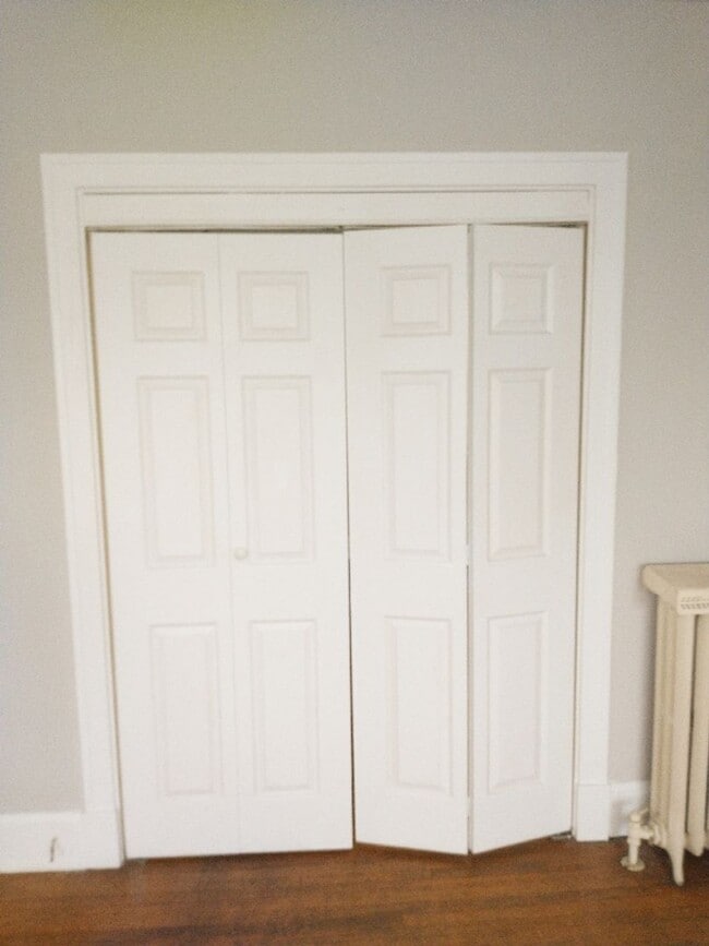 Building Photo - 343-345 Ludlow Avenue