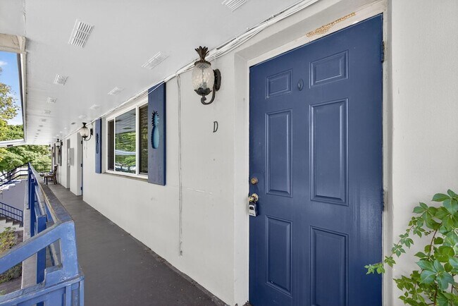 Building Photo - 809 Lighthouse Dr