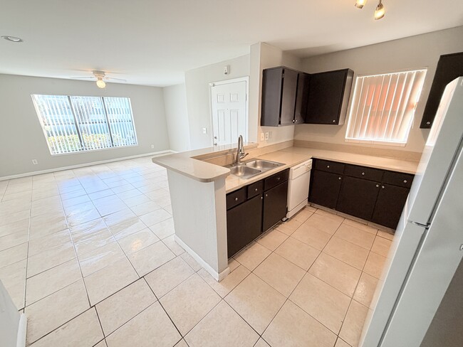 Building Photo - 4005 NW 87th Ave