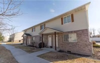 Building Photo - 2 Bed, 1.5 Bath Townhome in the Meadows