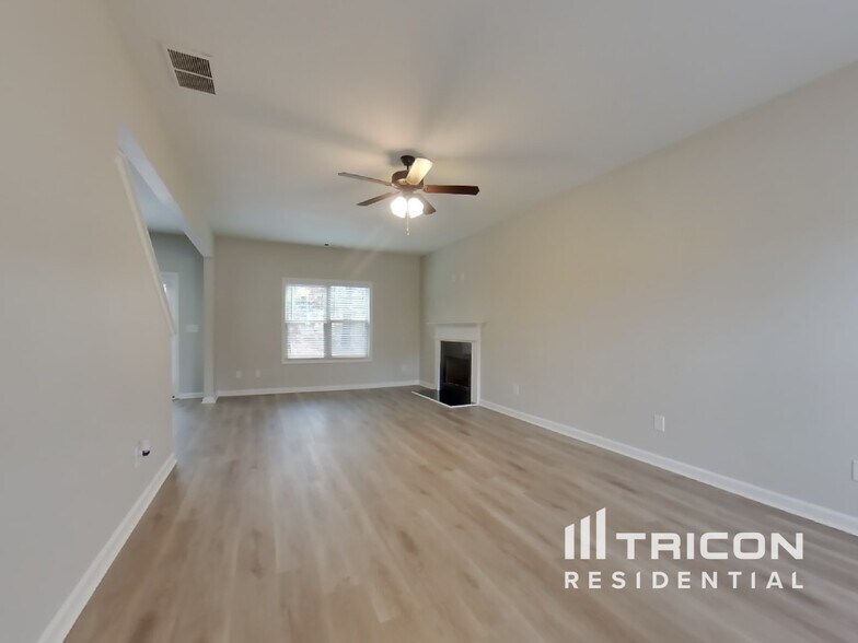 Building Photo - 103 Andrews Ct