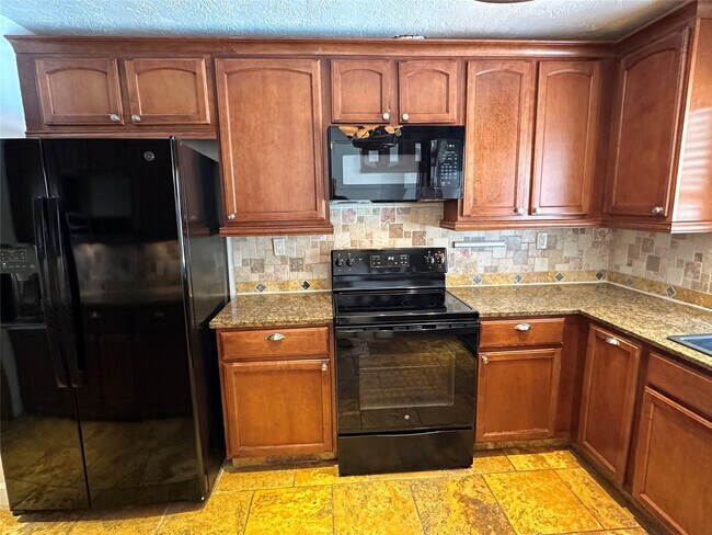 Building Photo - 364 NW 107th Terrace