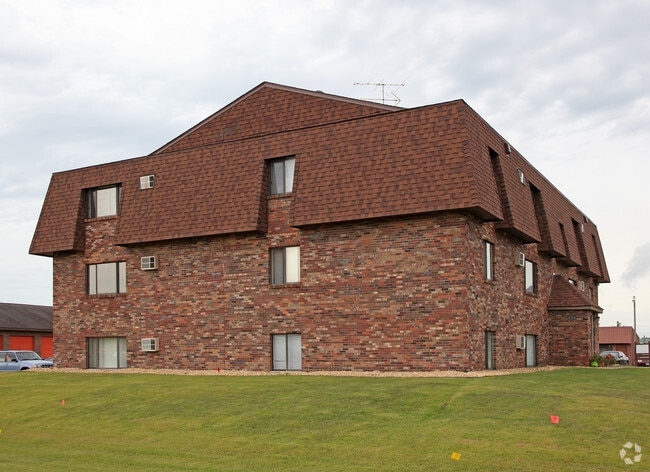 Building Photo - Pineview Apartments