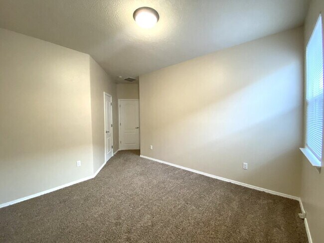Building Photo - Corner Lot - 3 Car Garage -Enchanted Hills