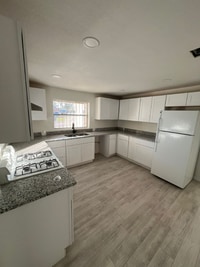 Building Photo - 241 Carnes Rd