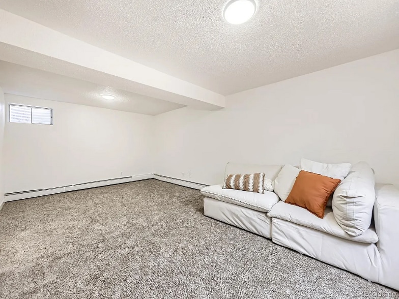Building Photo - 10895 Fairfax Way