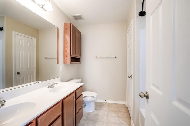 Building Photo - 123 Mancos Dr