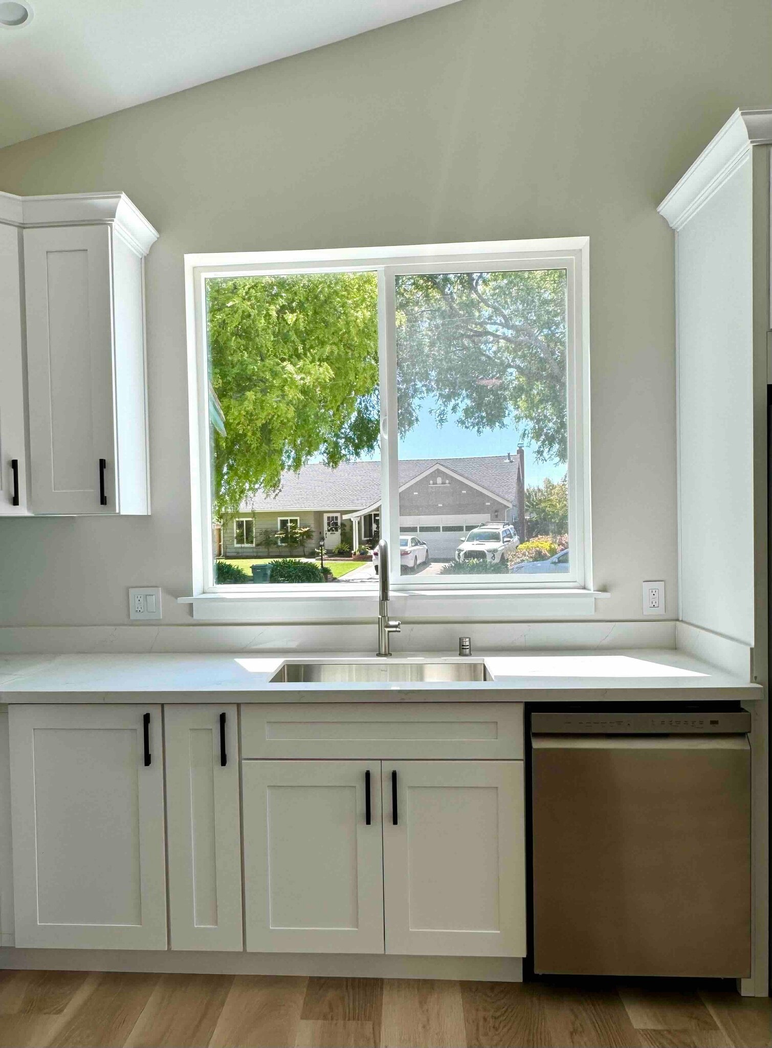 Building Photo - 7780 Inverness Dr