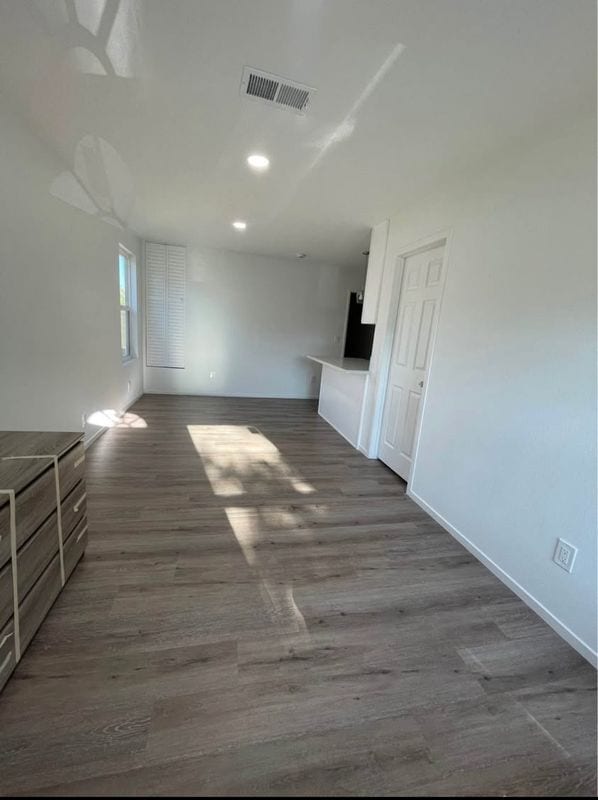 Building Photo - 45118 Parkview Ln