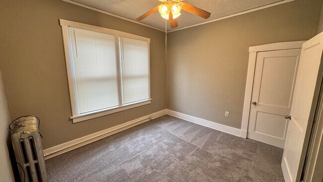 Building Photo - 1114 Azalia St