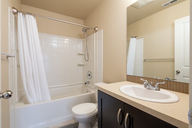 Building Photo - 6733 37th Ave S