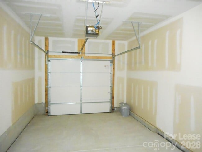 Building Photo - 8731 Harris Lake Ln