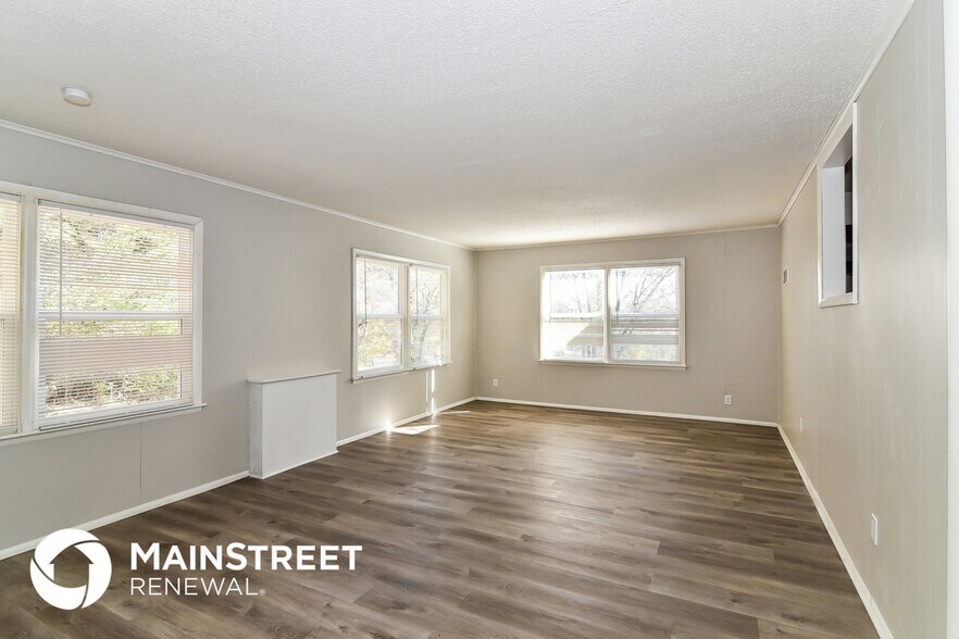 Building Photo - 8702 E 91 St