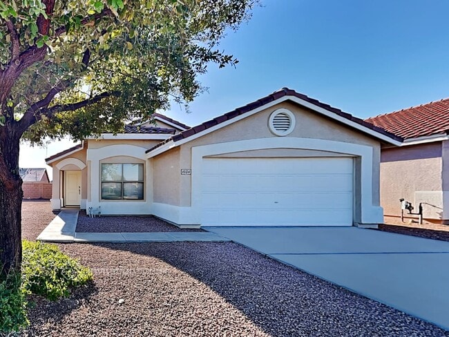 Primary Photo - 1034 S Somerset